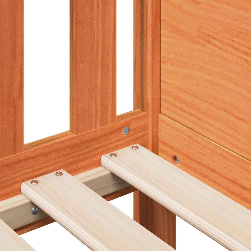 Barnsäng med husram vaxad brun 80x160 cm massiv furu